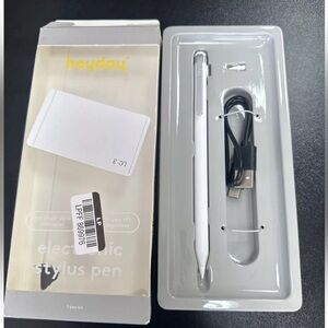 Heyday stylus, pen for iPad, brand new, still in the box, with pen tilt included
